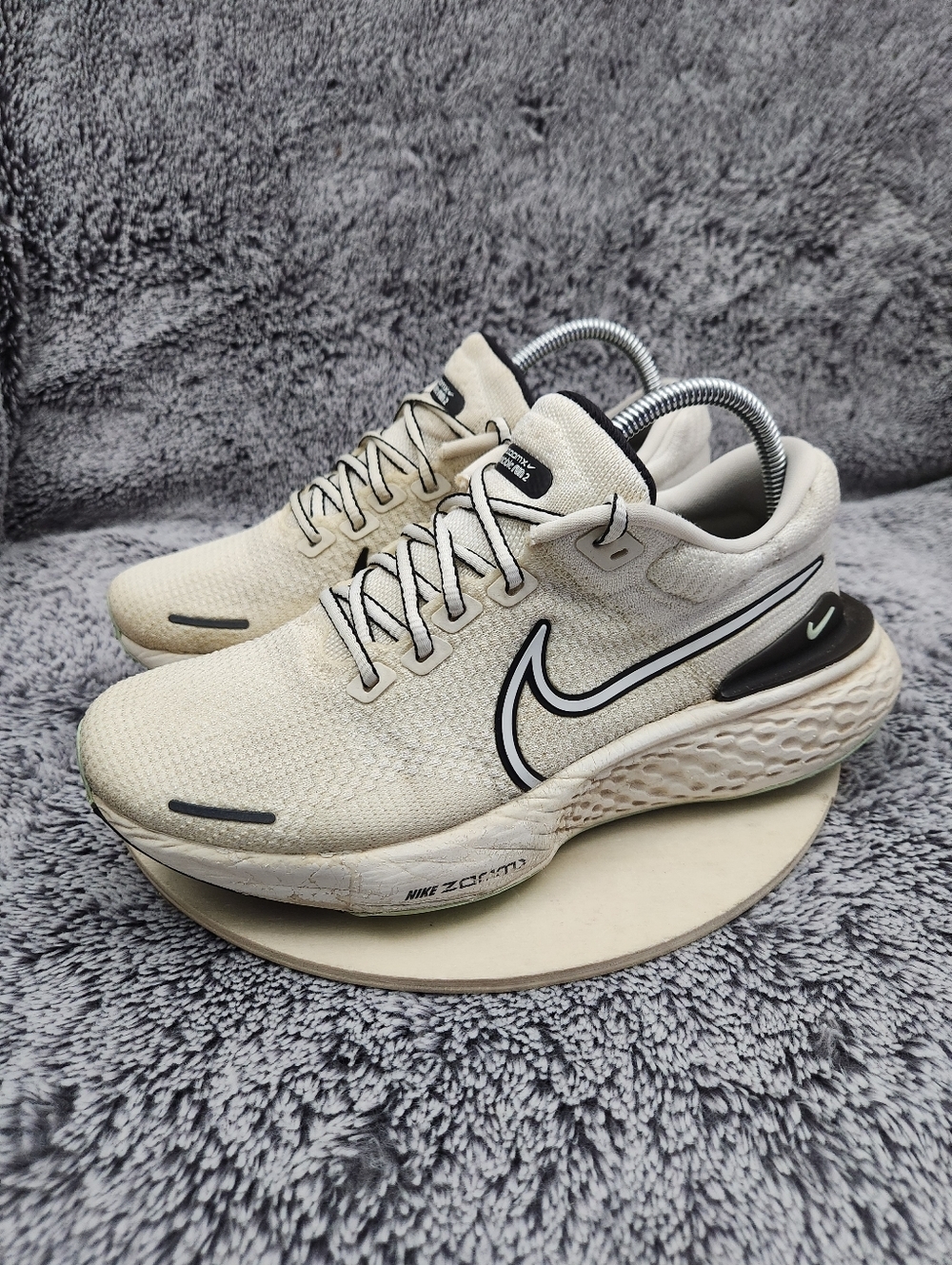 Nike ZoomX Invincible Run Flyknit 2 Shoes Men's Size 8 - Picture 4 of 9